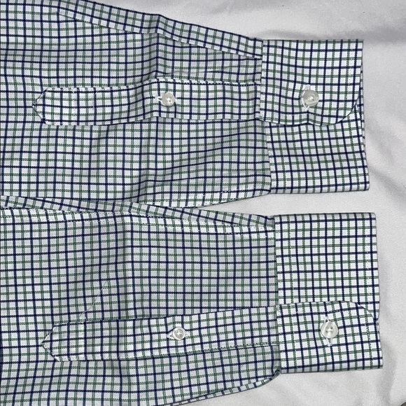 Roundtree & Yorke Blue and White Dress Shirt - Picture 10 of 10